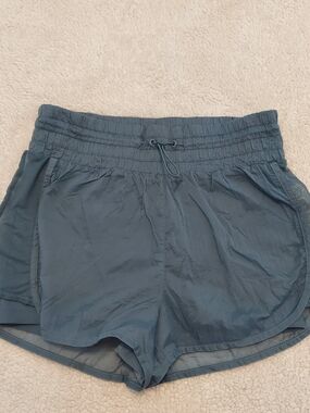 Women's Old Navy Go H2O Water Resistant Slate Blue Athletic Shorts Size M
